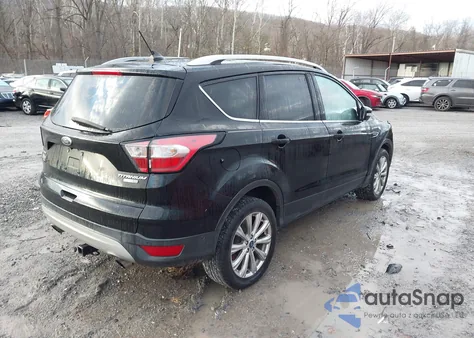 2018 Ford Escape Titanium из США, поврежденный, VIN 1FMCU9J91JUC89821